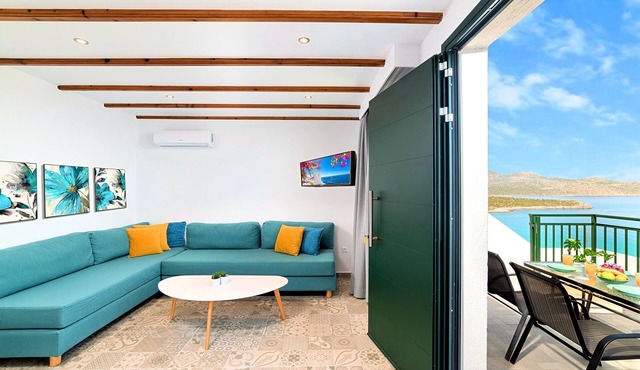 Istron Beachview Maisonette