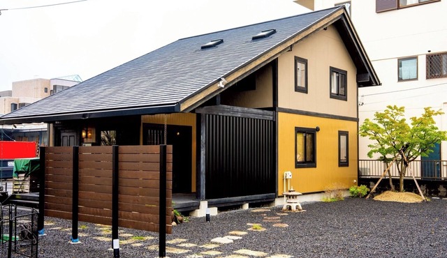 It can accommodate up to 8 people and is convenien/Suzuka City Mie