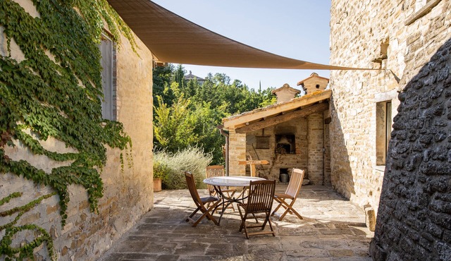 Authentic, welcoming, elegant, comfortable, panoramic, surrounded by nature