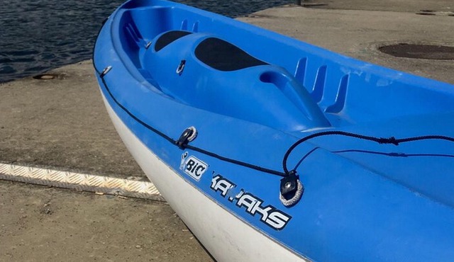 Kayak rental in Maccagno with Pino and Veddasca