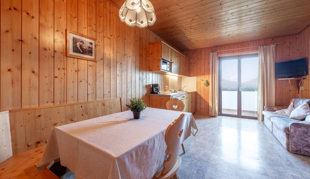 723F Apartment Burgunderhof
