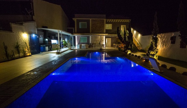 Itacoatiara Mansion (*with 2nd floor CLOSED)