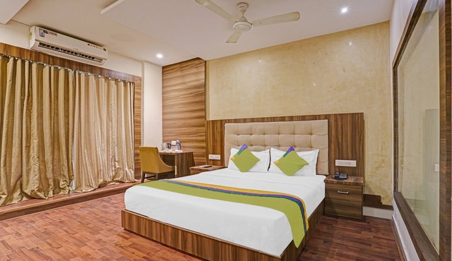Itsy By Treebo - BKC Mannat