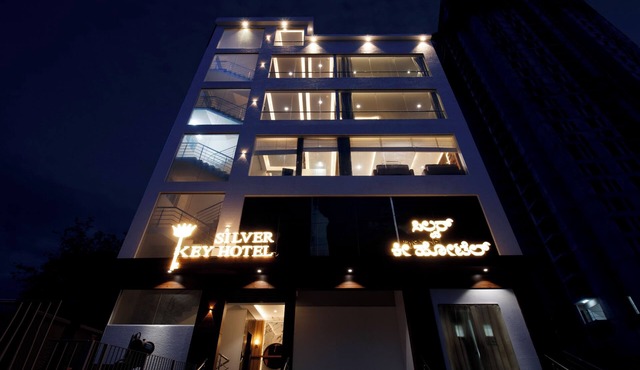 Itsy Hotels Silver Keys