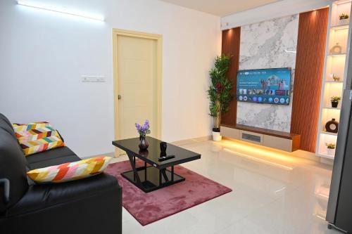 Ivory Serene By LuxeHomes Luxury 1BHK AC Near Airport Balcony Parking