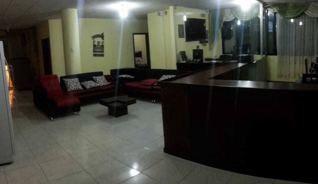 J&E hotel