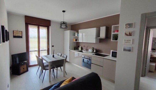 Jacaranda apartment, Caselle TO