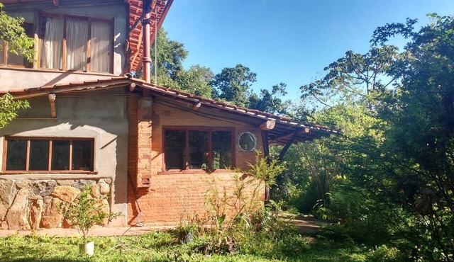 Jacaranda Corner - House in the Matutu Valley