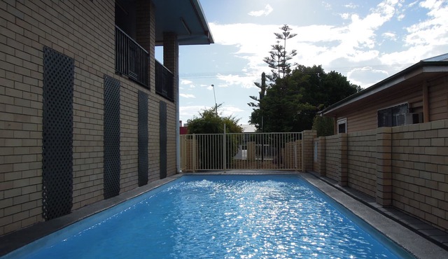 Jackaroo Apartments