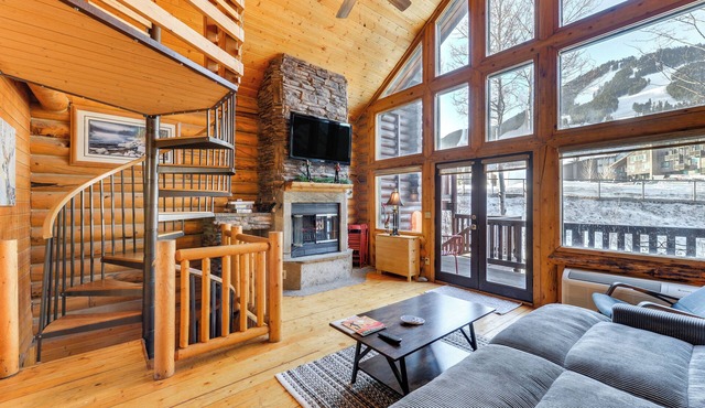 Jackson Condo w/Fireplace < Half Mi to Snow King!