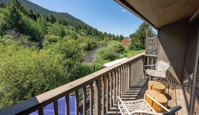 Jackson Hole end unit townhome near historic town square and ski resorts