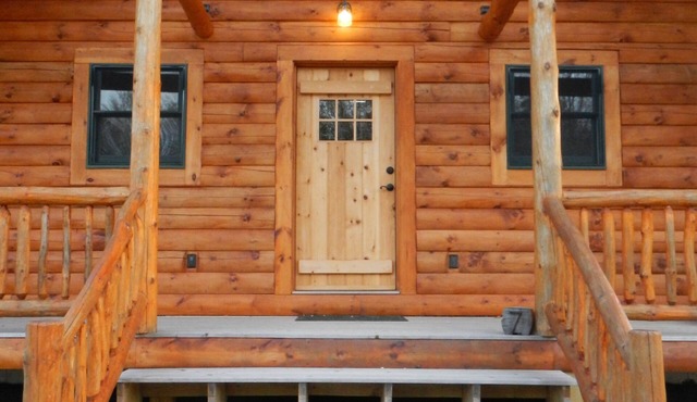 Jackson, NH Log Cabin near Storyland in White Mountains: 2Queen Bdrms+Sleep Loft