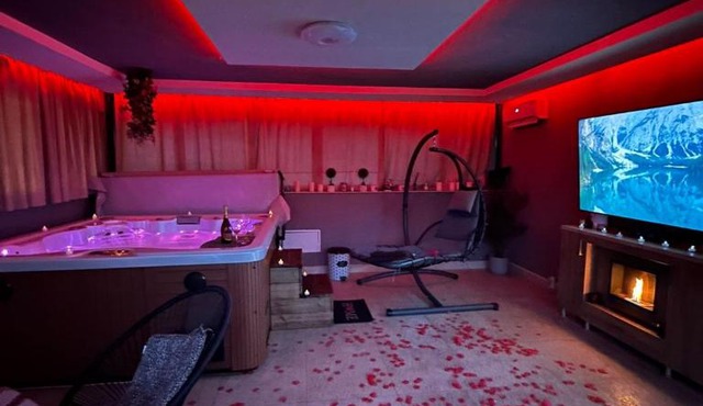 Jacuzzi Home