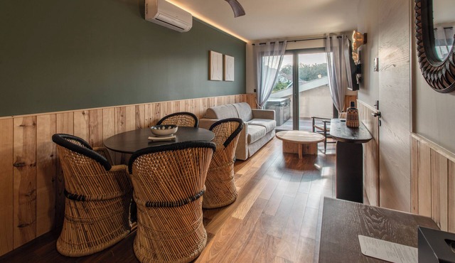 Jacuzzi Terrace Suite