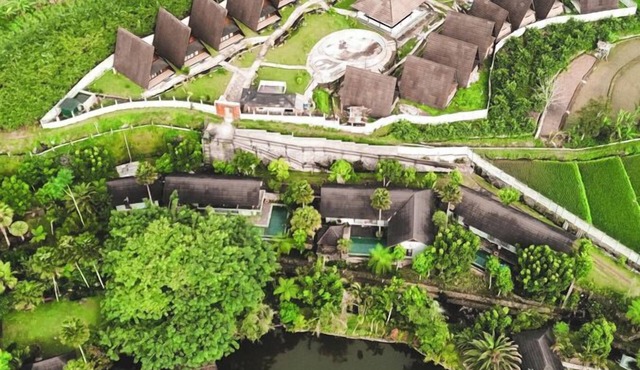 Jambu Klutuk Resort