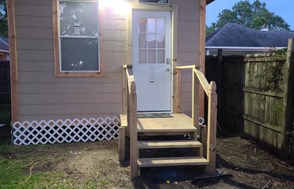 JAMMS tiny home