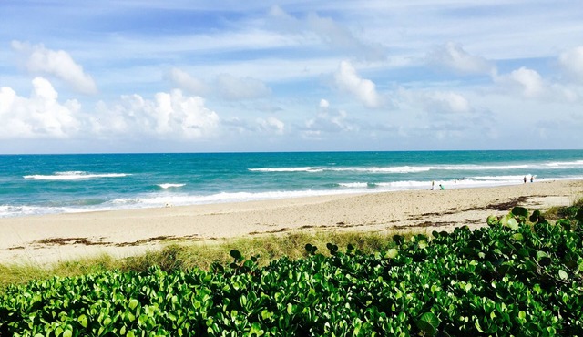 Jan26 now available One of the best Tennis Villa condo steps away from the beach