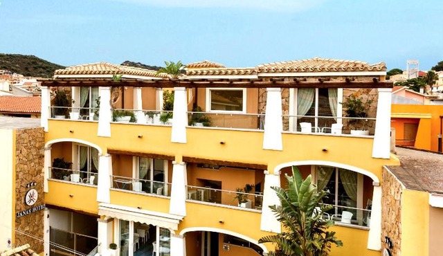 Janas Hotel