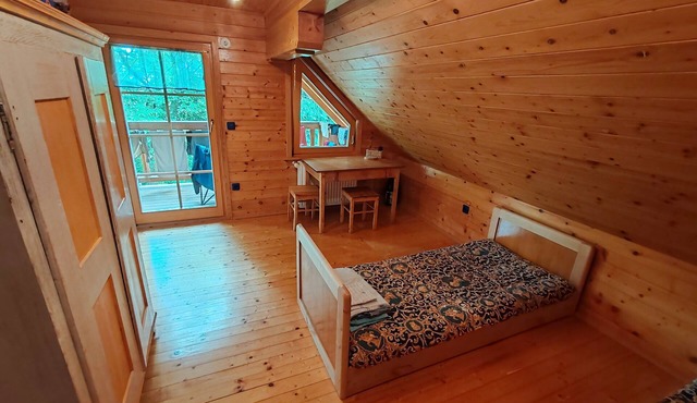 Janez Rooms in beautiful nature with hiking paths