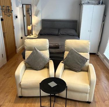 Jaskar studio 2
