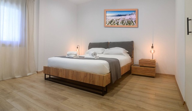 Jasmin House/Sea View/In town