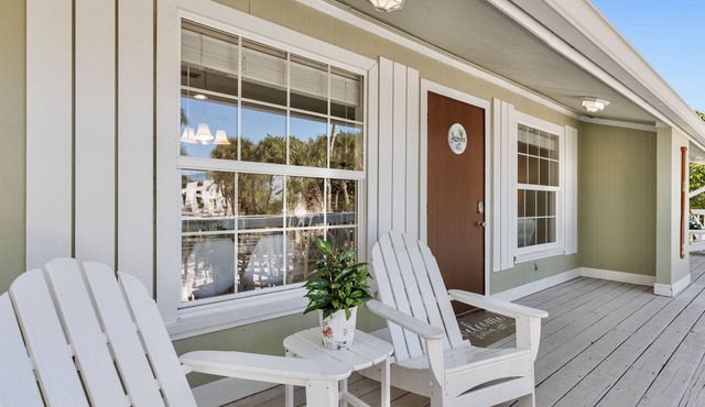 Jasmine - Refreshing 2-Bed/1.5-Bath Captiva Cottage Duplex, 2 Min Walk to Beach!