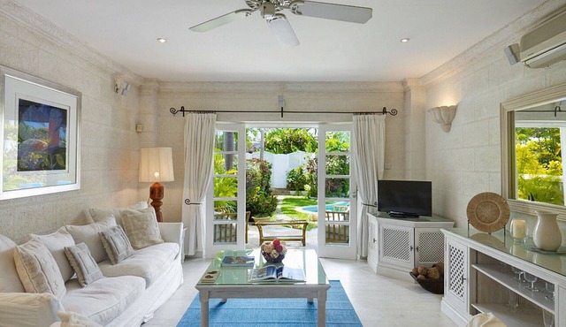 JASMINE VILLA BARBADOS - 2 MINUTES TO MULLINS BEACH