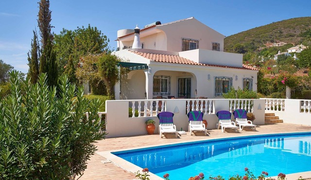 Jasmineiro - Three Bedroom Villa, Sleeps 6
