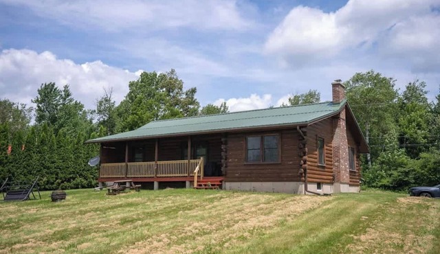 Jay Cloud Cabin: cozy retreat by Jay Peak Resort