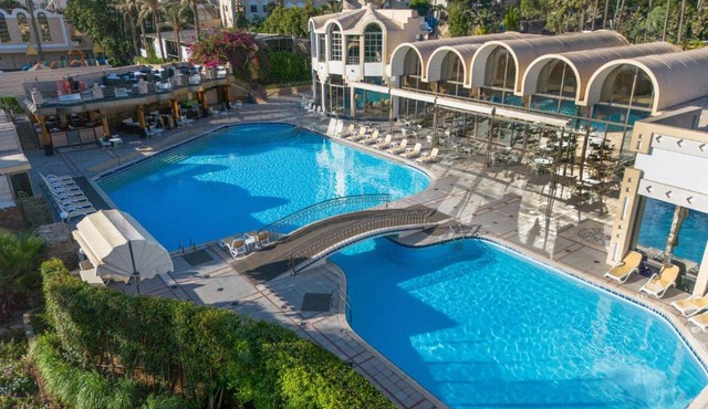 JAZ Pyramids Resort