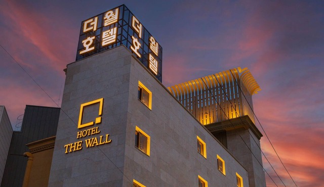 Jecheon The Wall Hotel