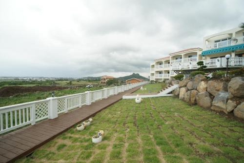 Jeju the Ocean Hill Pension