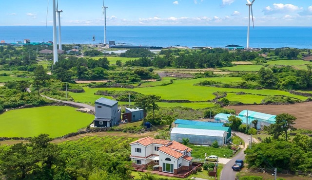 Jeju West Dokchae Pension