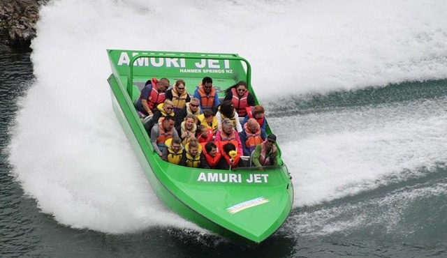 Jet Boating Adventure on the Wairau River from Hanmer Springs