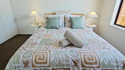 Jimmara Sands- Central home close to shops & beach
