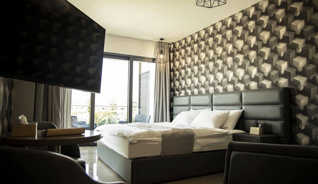 Jimmy's Suites