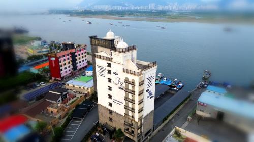 JK Hotel