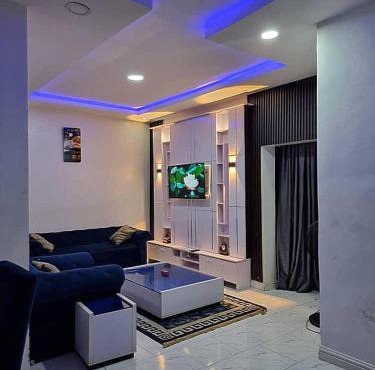 JKA 1-BEDROOM-Apart 24HRS POWER Unlimited WIFI , GARDEN PATIO AREA ,FREE DAILY HOUSEKEEPING