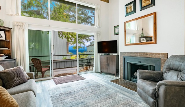 JL 202: Lovely water view, across from beach sleeps 4