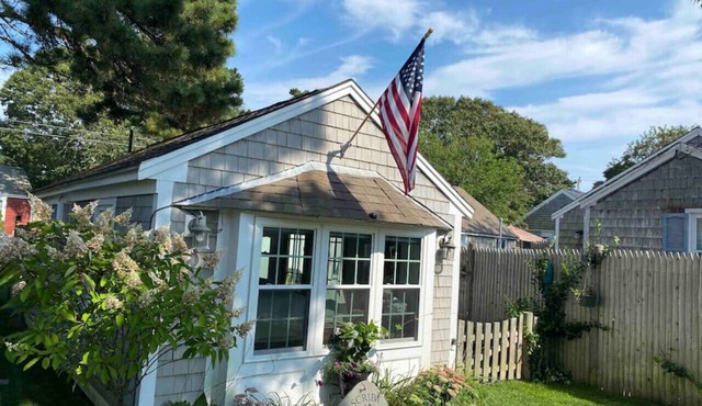 Joe`s Beach Hideaway