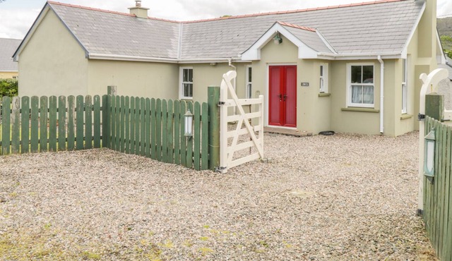 JOE'S COTTAGE, family friendly in Ardara, County Donegal