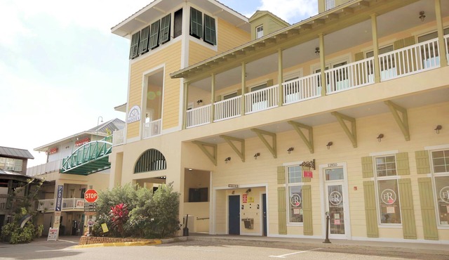 John's Pass Hotel