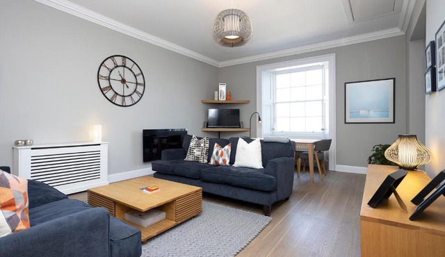 JOIVY Splendid Apartment in New Town