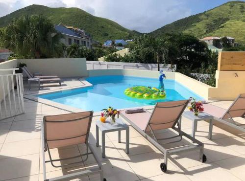 Jolie Suite dans résidence avec piscine