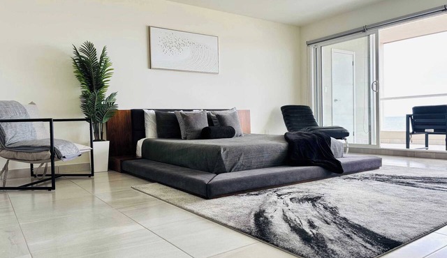 Jolla Excellence 3BR | Indoor Pool | Hot tub | Private Beach