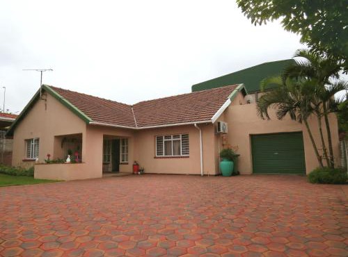 JoThams Bed & Breakfast or Self-catering