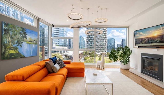 JuHaus Collection | Cloudhouse 210