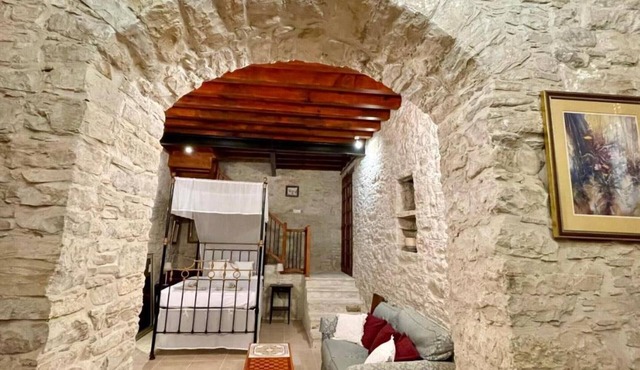 Juliet Suite Studio