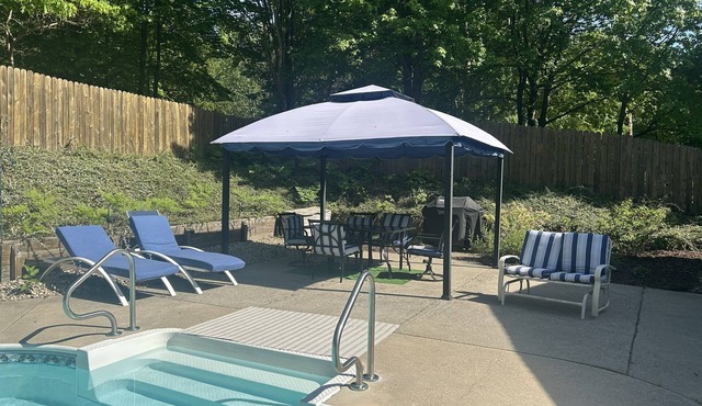 July & August Dates Open Private Heated Pool, close to Lake Michigan beaches.