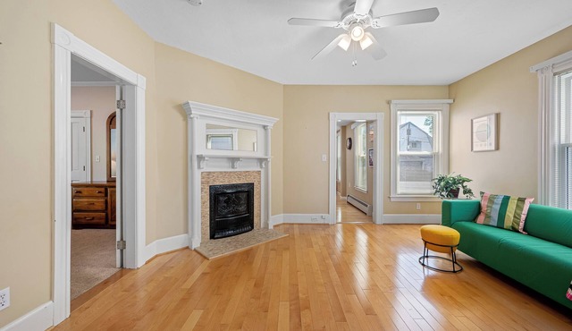 June’s Place: A Centrally located Charming apartment